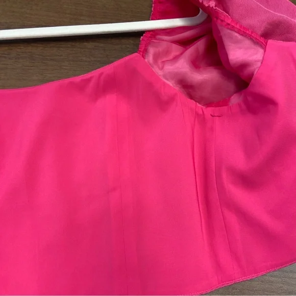 Alice + Olivia Joslyn Puff Sleeve Cropped Top in Wild Pink Size 2 - Picture 12 of 14